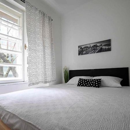 Step Apartments Belgrado Esterno foto